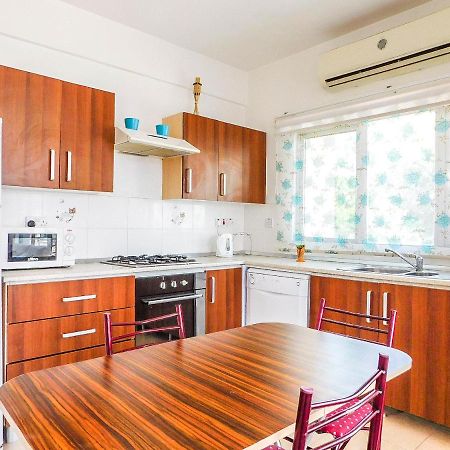Rix Apartments Kyrenia  Exteriör bild